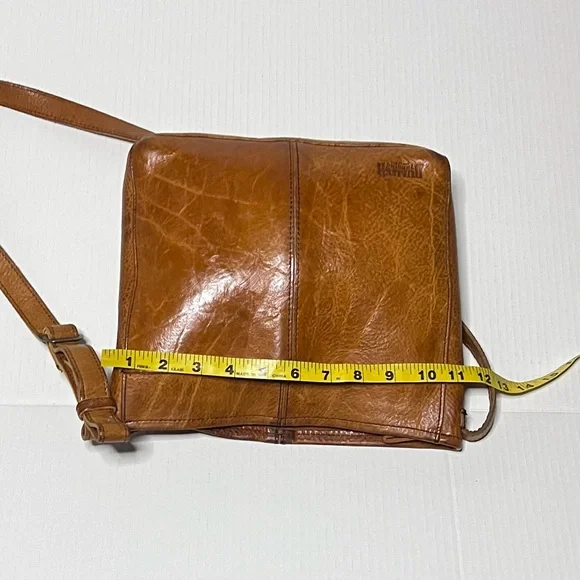 Duluth Trading Co. Lifetime Leather Crossbody Bag - Picture 11 of 13